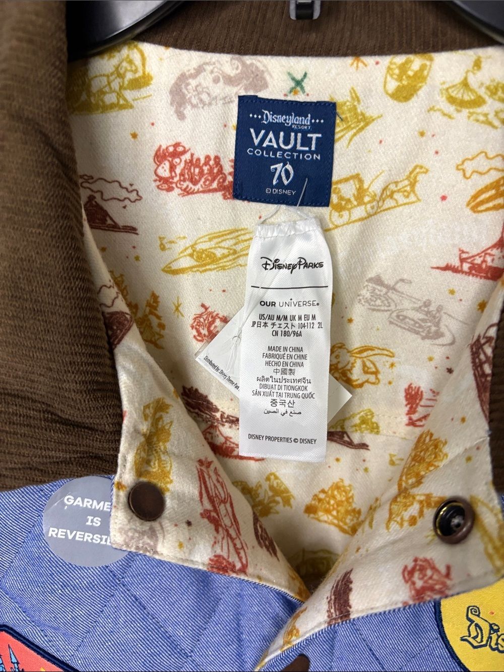 Disney Vault Collection 70 Reversible Patch Jacket Blue Tan Patterned Men's M - Picture 2 of 16